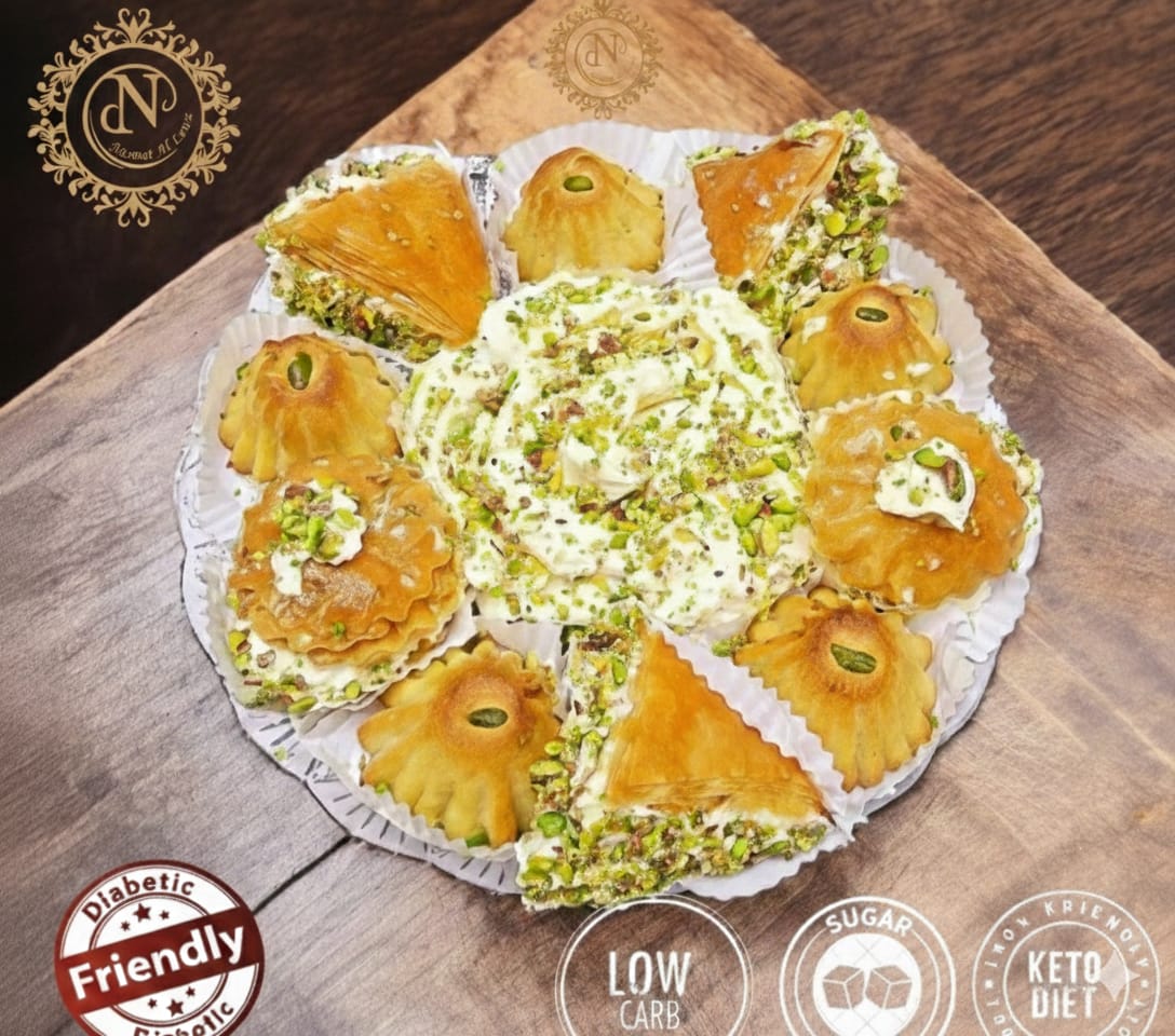 بوكس حلويات قشطة مشكل كيتو دايت